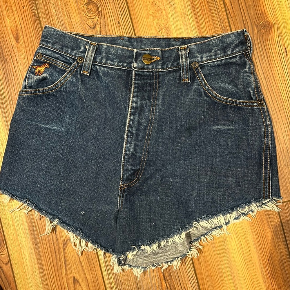 Wrangler | Vintage High Rise Cutoff Jean Shorts